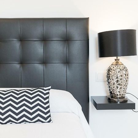 Stunning Spacious City Apartment With Free Parking Málaga Exterior foto
