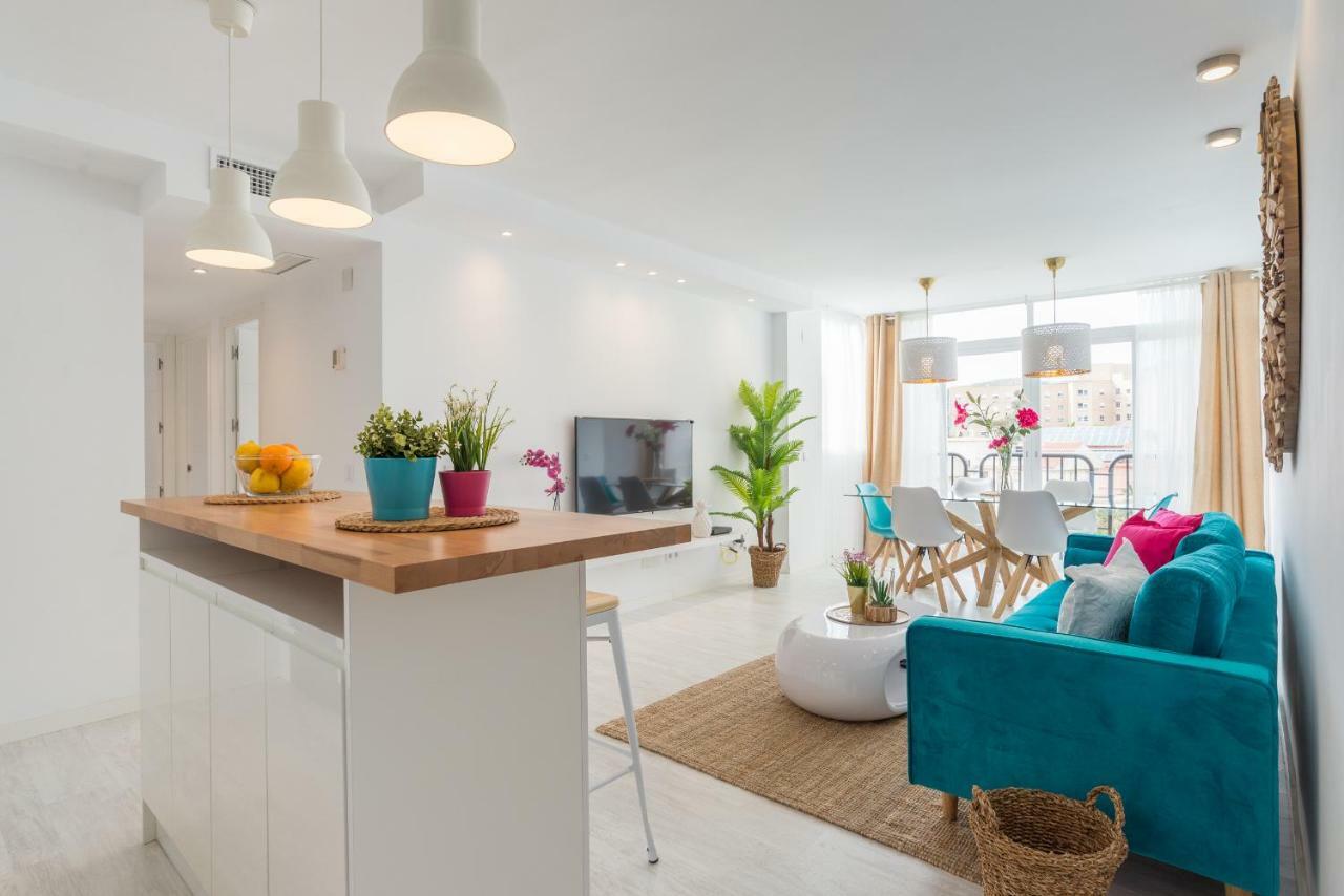 Stunning Spacious City Apartment With Free Parking Málaga Exterior foto