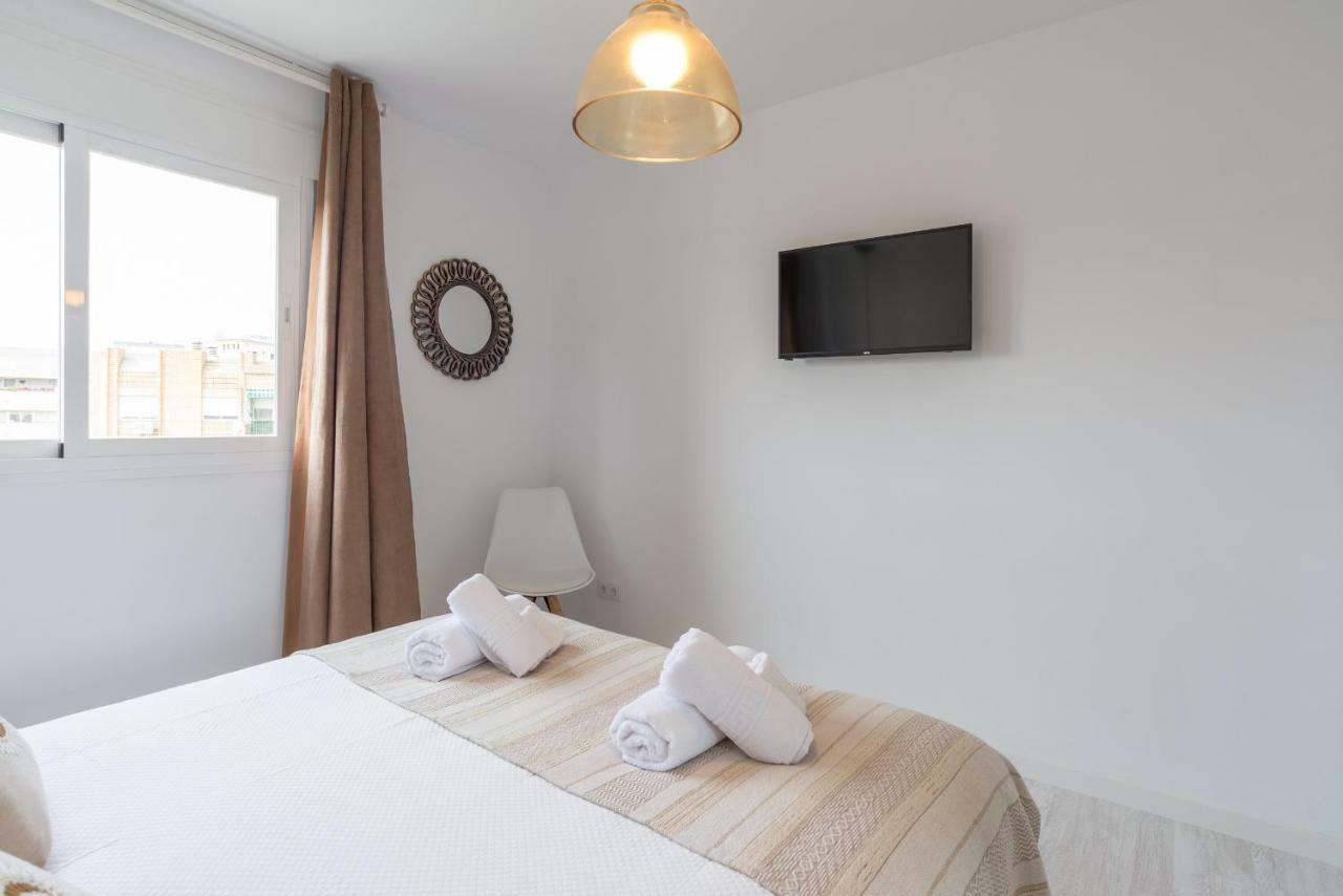 Stunning Spacious City Apartment With Free Parking Málaga Exterior foto