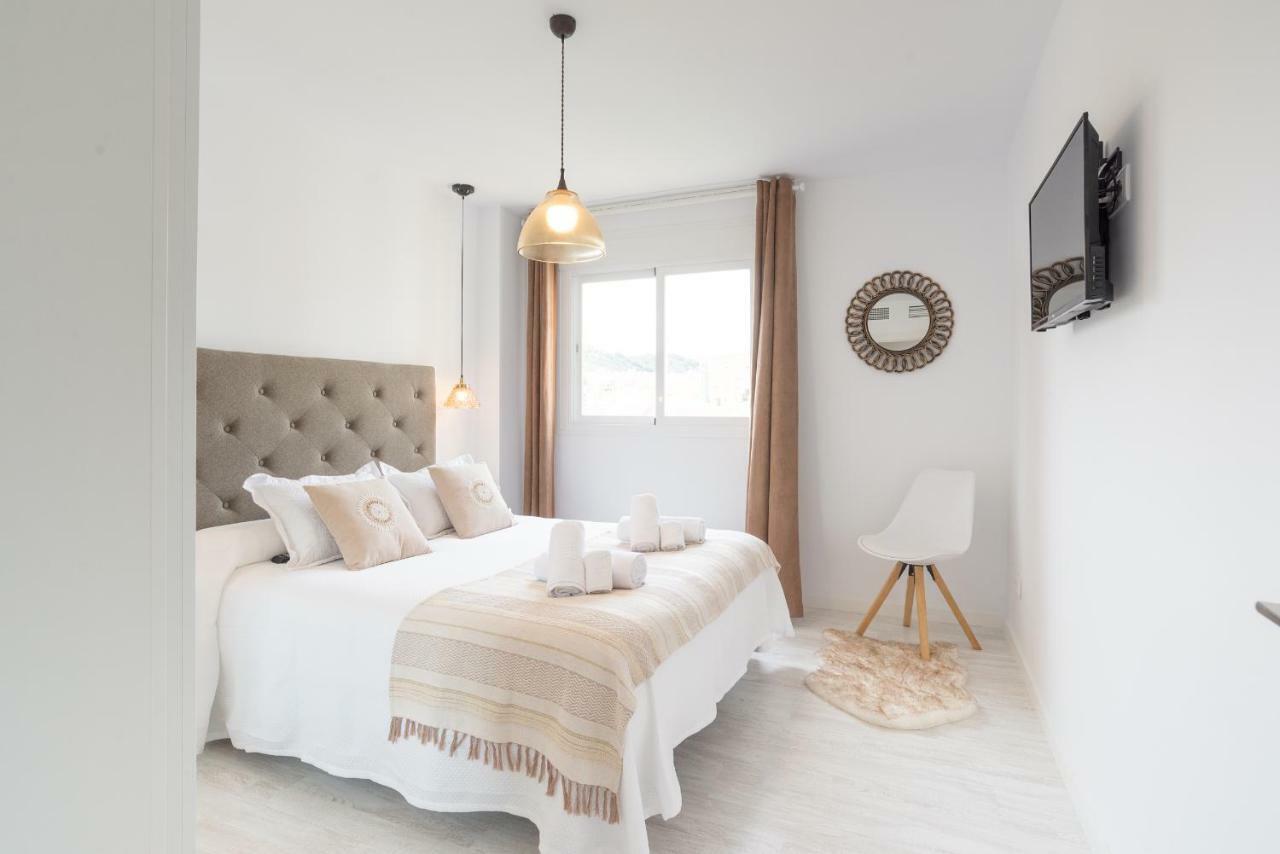 Stunning Spacious City Apartment With Free Parking Málaga Exterior foto